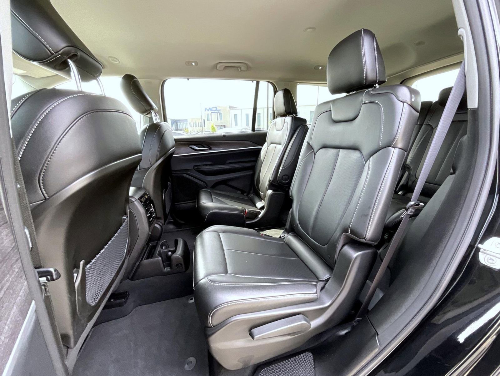Used 2023 Jeep Grand Cherokee L Limited w/ Luxury Tech Group II AWD/4WD image 19