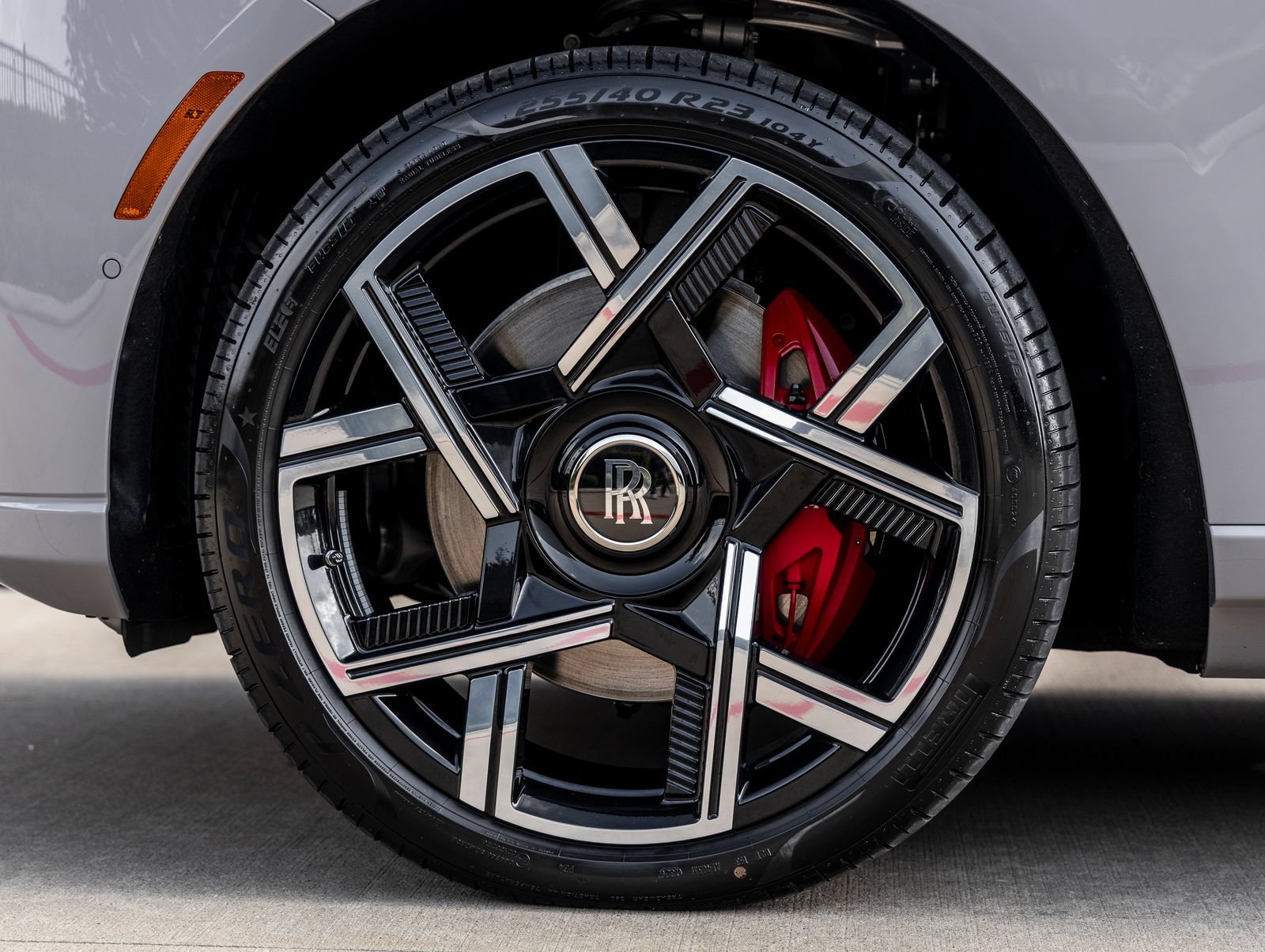 New 2027 Rolls-Royce Cullinan Black Badge AWD/4WD image 16
