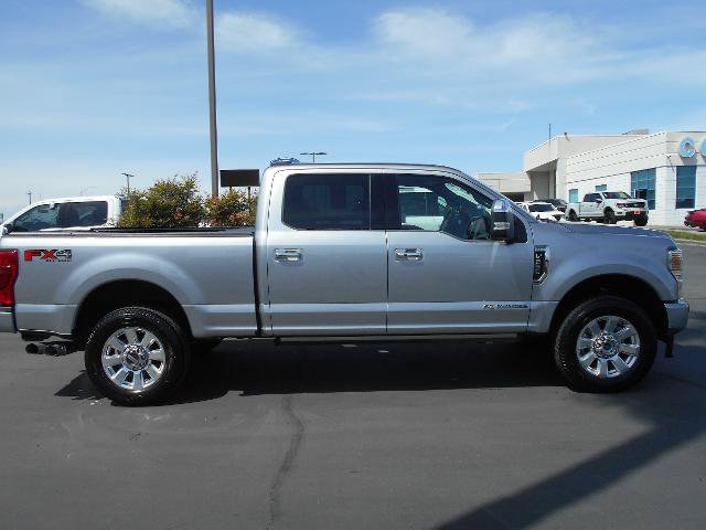 Certified 2021 Ford F250 Platinum w/ FX4 Off-Road Package AWD/4WD image 4