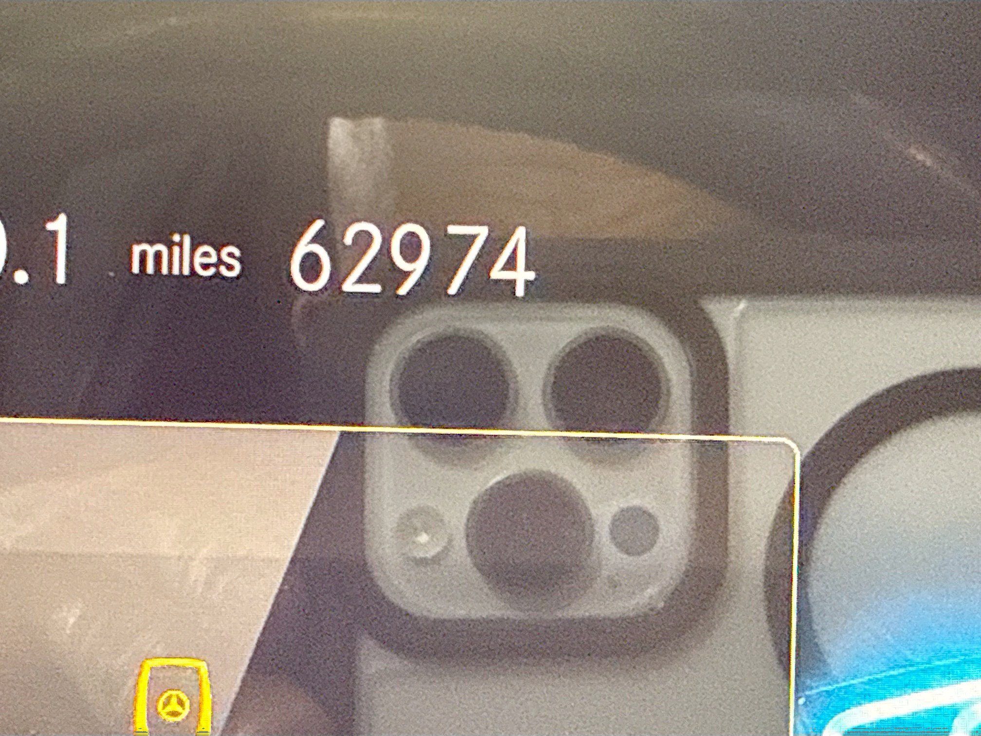 Used 2022 Mercedes-Benz GLB 250 w/ Premium Package Lite image 16