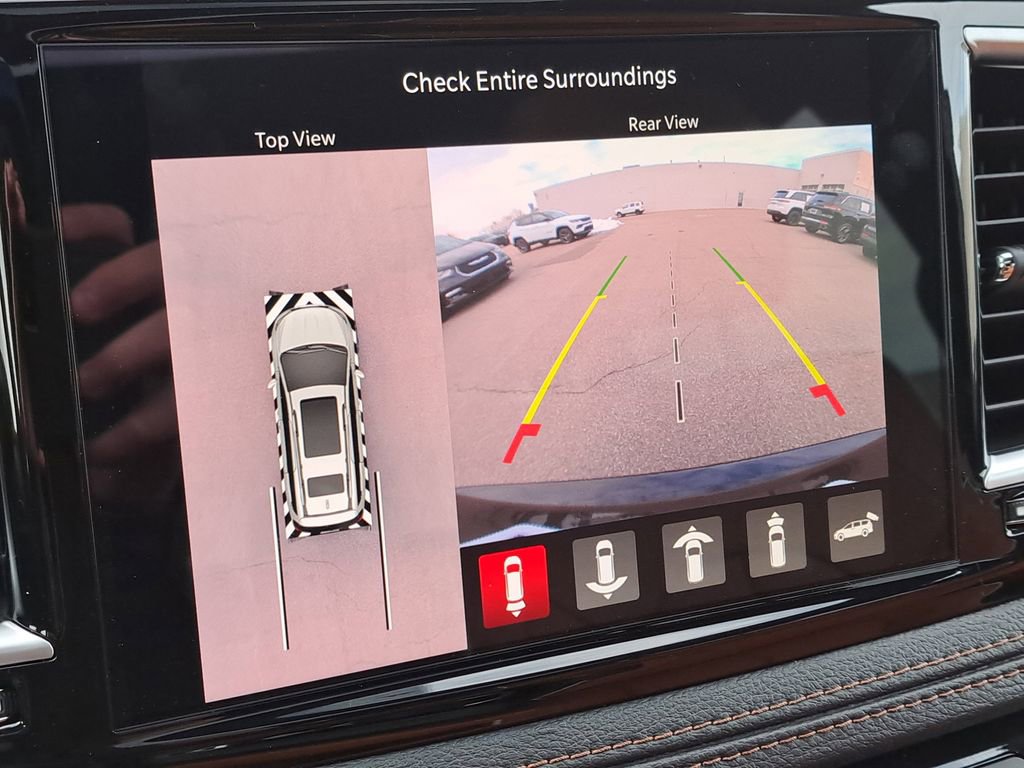 New 2026 Chrysler Pacifica Pinnacle w/ Trailer Tow Group image 9