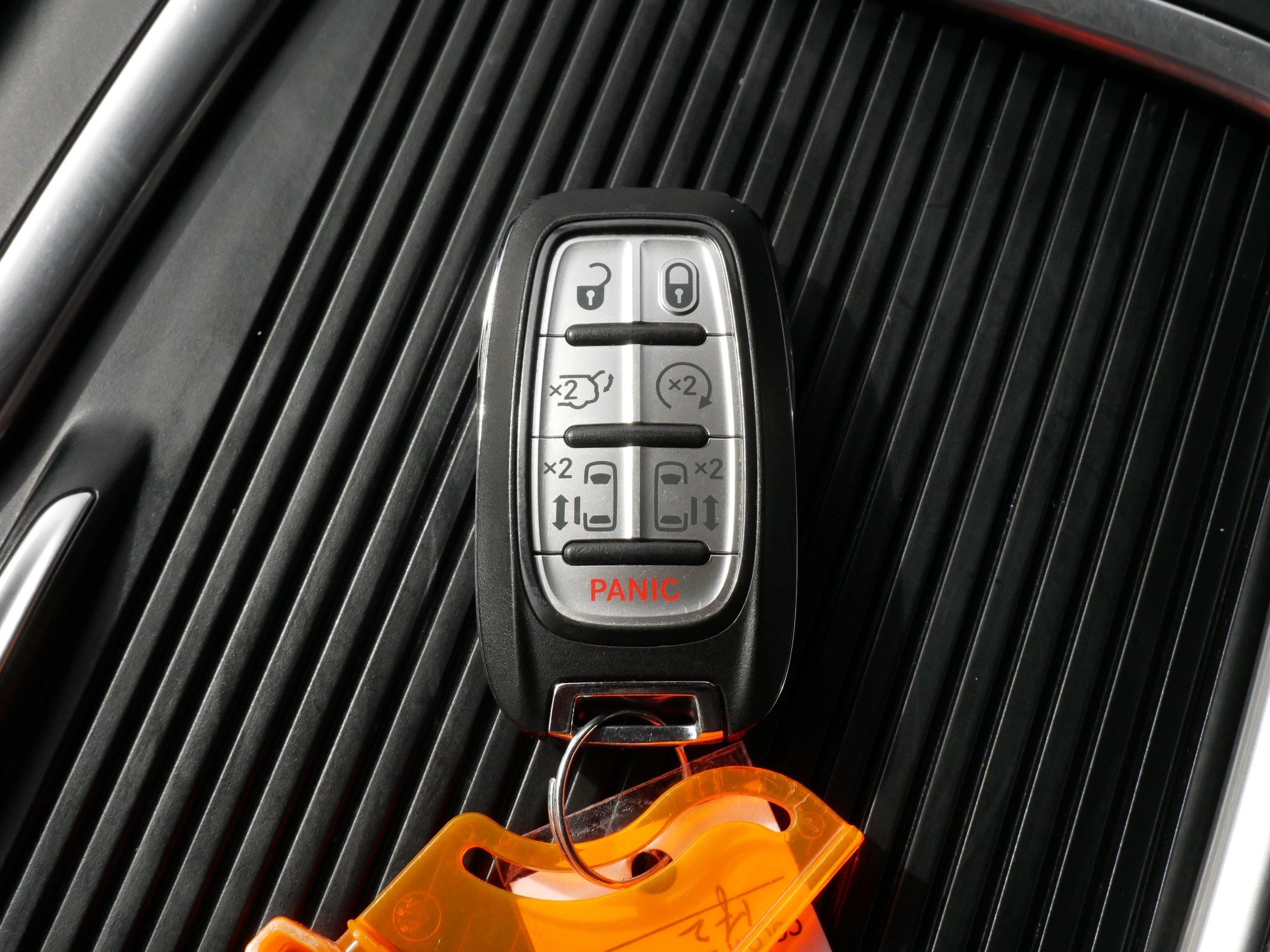Used 2022 Chrysler Pacifica Touring-L FWD image 31