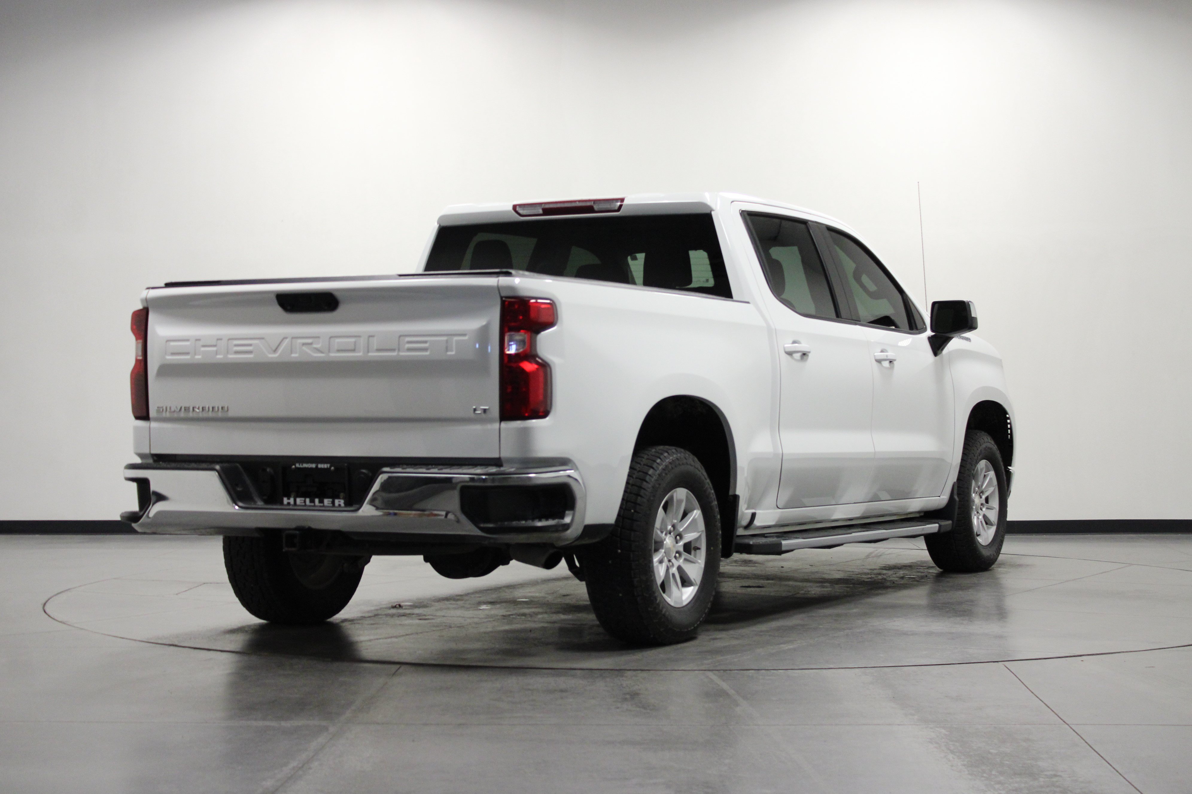 Used 2023 Chevrolet Silverado 1500 LT w/ Protection Package AWD/4WD image 4