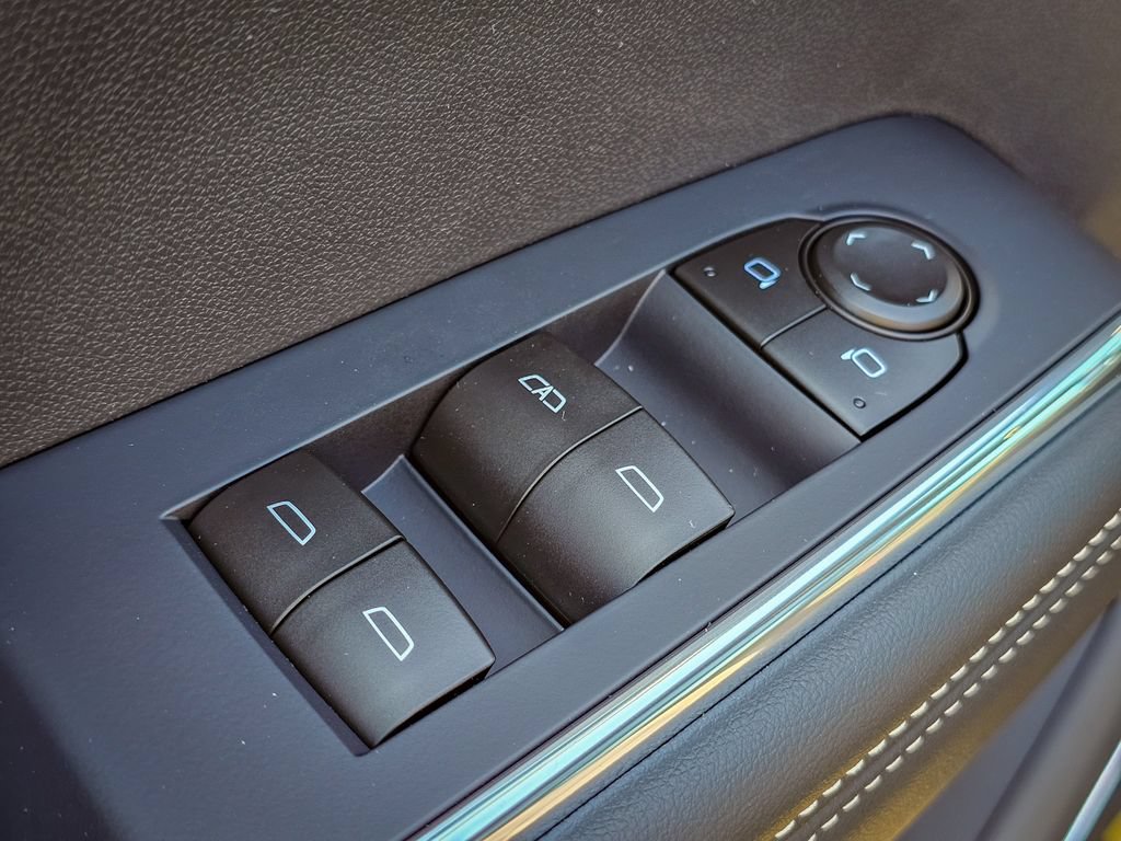 New 2027 GMC Acadia Elevation w/ Black Edition AWD/4WD image 10