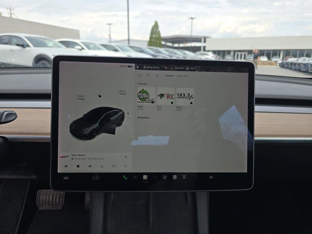 Used 2021 Tesla Model 3 Long Range image 25