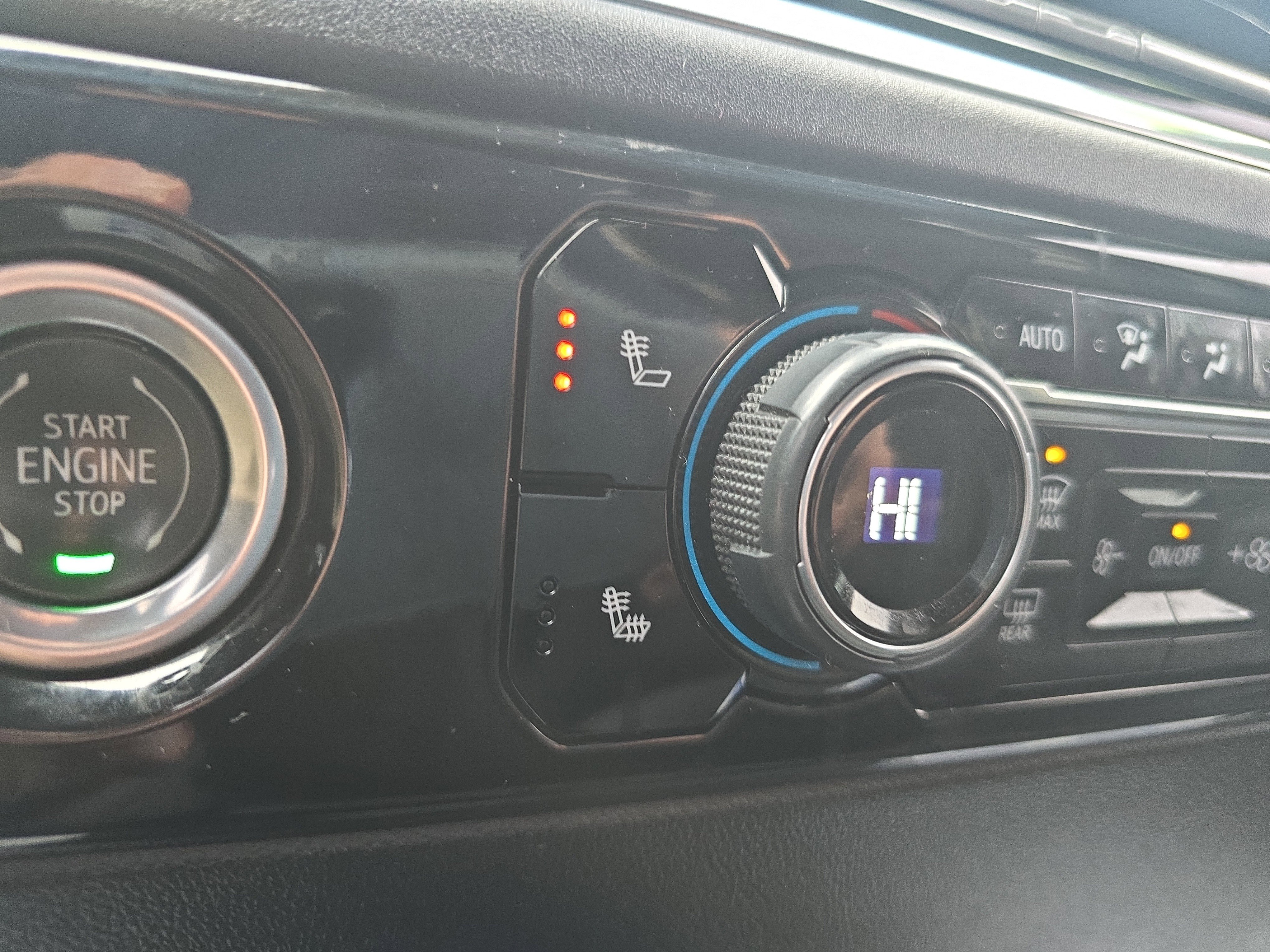 Used 2022 Chevrolet Silverado 1500 LT image 28