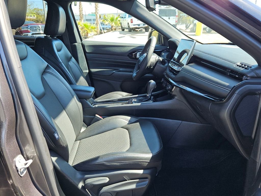 Used 2022 Jeep Compass Altitude image 15