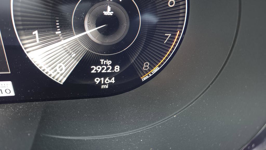 Used 2023 Bentley Bentayga image 23