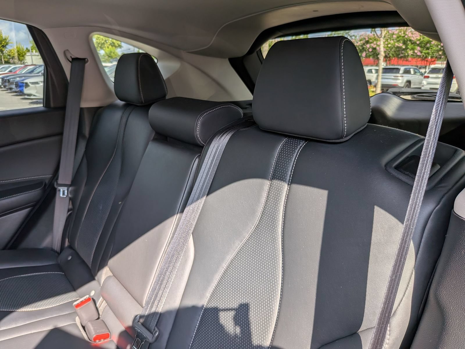 Used 2022 Acura RDX w/ Technology Package AWD/4WD image 30