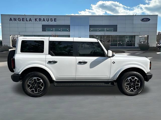 New 2026 Ford Bronco Outer Banks image 8