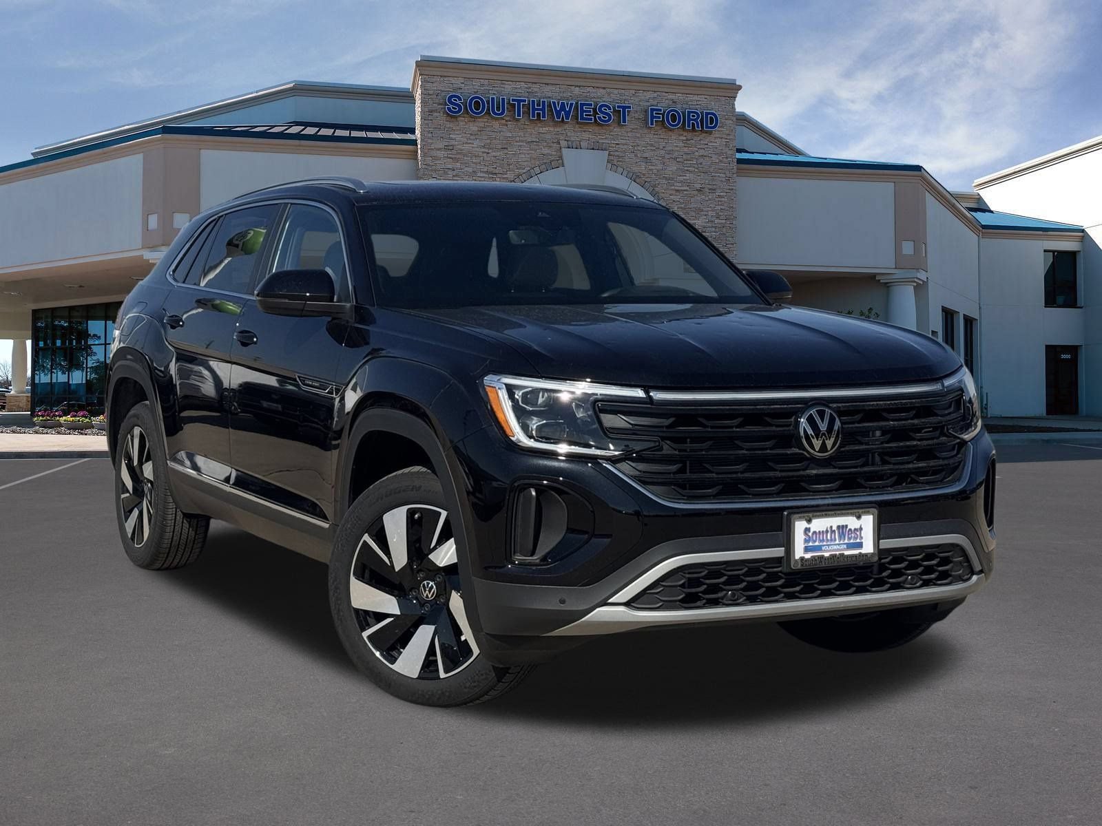 Used 2025 Volkswagen Atlas Cross Sport SEL AWD/4WD image 1