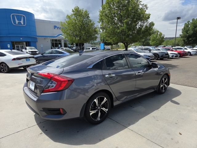 Used 2017 Honda Civic Touring image 5