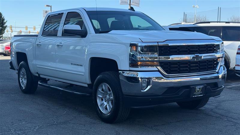 Used 2018 Chevrolet Silverado 1500 LT w/ All Star Edition image 7