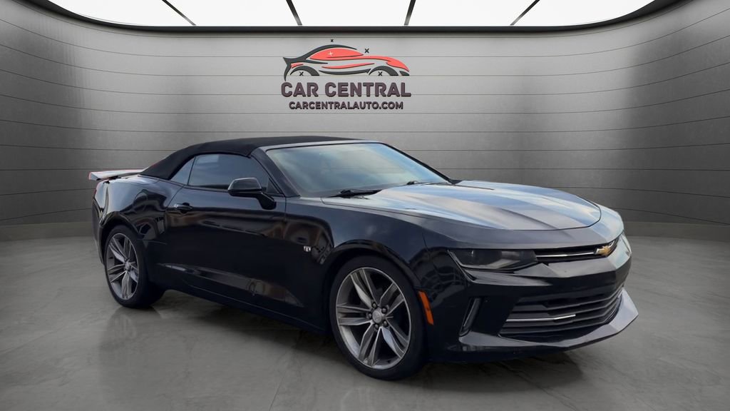 Used 2017 Chevrolet Camaro LT w/ RS Package image 7