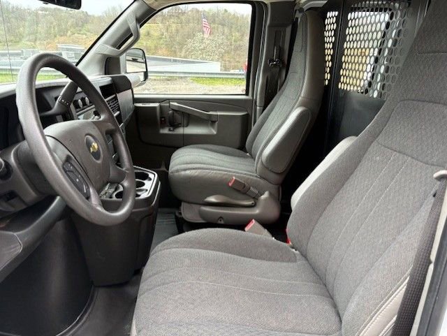 Used 2024 Chevrolet Express 2500 w/ Driver Convenience Package RWD image 13