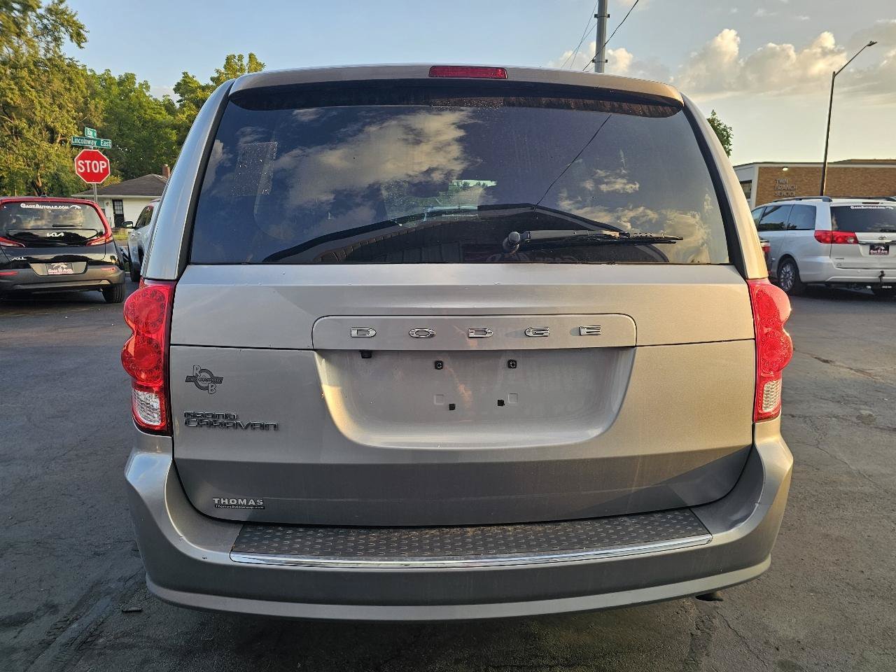 Used 2015 Dodge Grand Caravan SE w/ Quick Order Package 29E SE FWD image 10