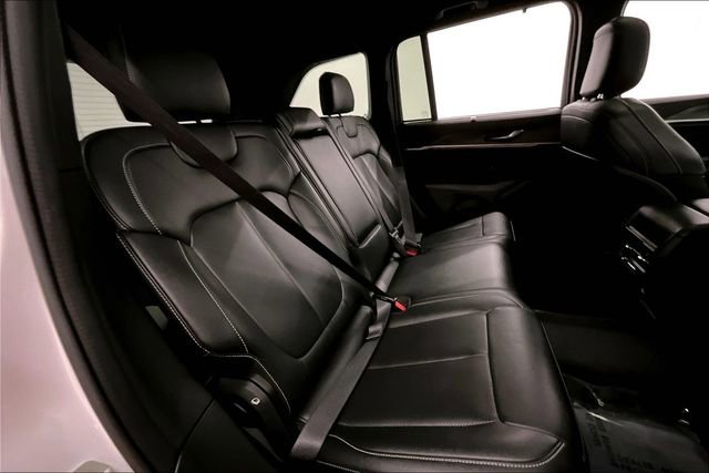 Used 2024 Jeep Grand Cherokee Limited w/ Luxury Tech Group II image 27