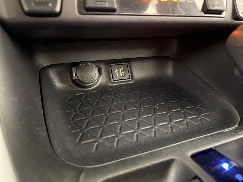 Certified 2025 Toyota RAV4 XLE w/ Convenience Package FWD image 30
