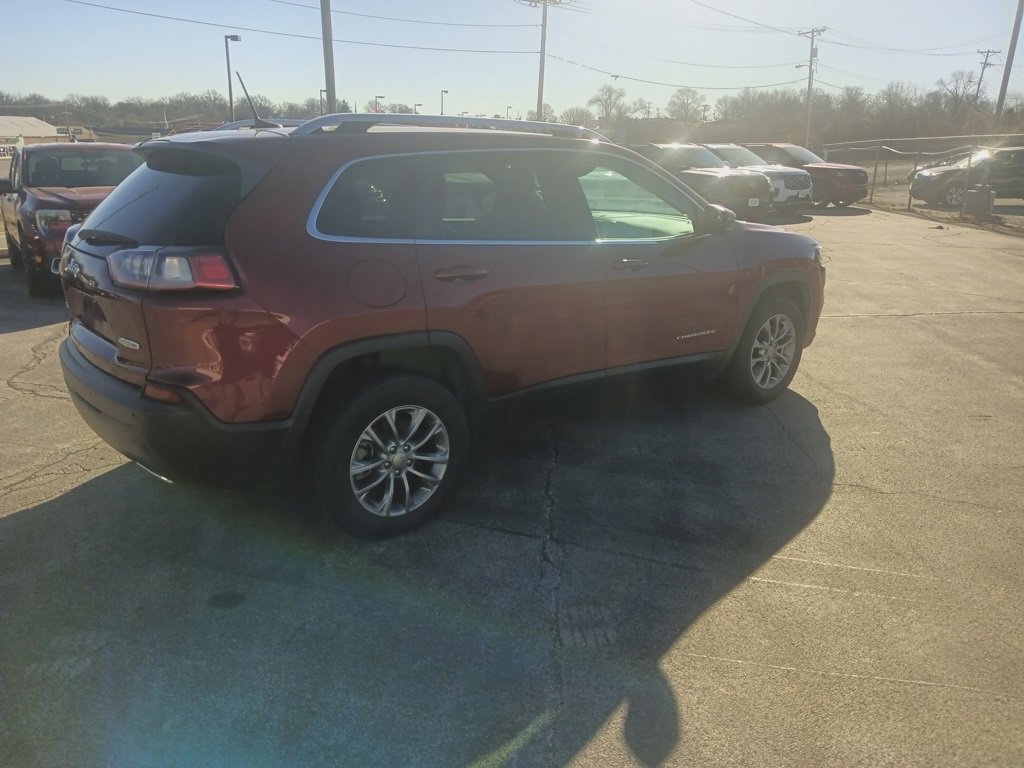 Used 2021 Jeep Cherokee Latitude Lux image 3