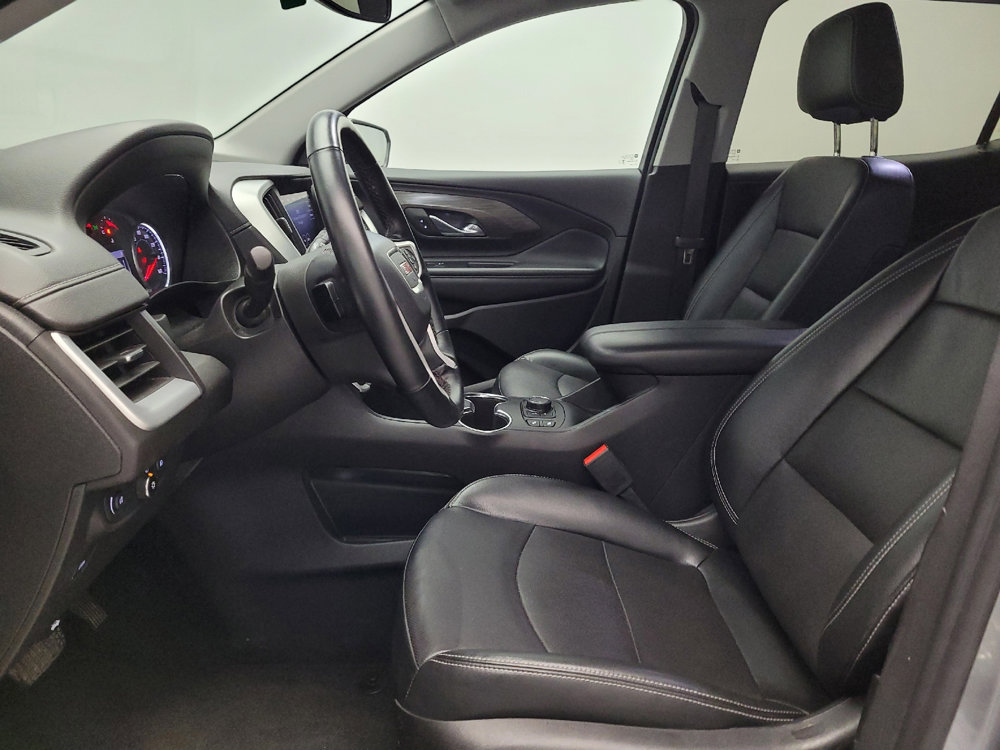 Used 2023 GMC Terrain SLT image 17