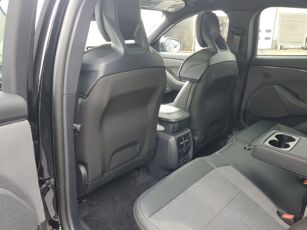 New 2026 Ford Mustang Mach-E GT image 31