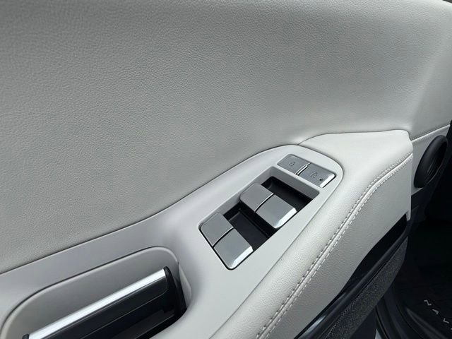 Used 2025 Lincoln Navigator L Reserve AWD/4WD image 13
