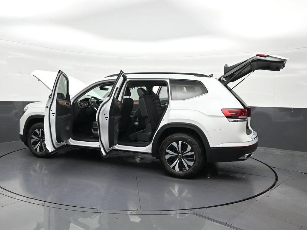 Used 2026 Volkswagen Atlas SE FWD image 34