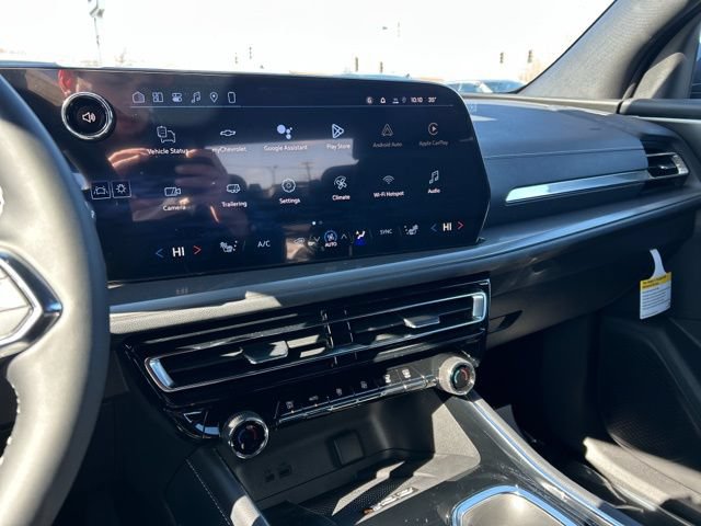 New 2026 Chevrolet Traverse LT w/ LPO, Floor Liner Package FWD image 34