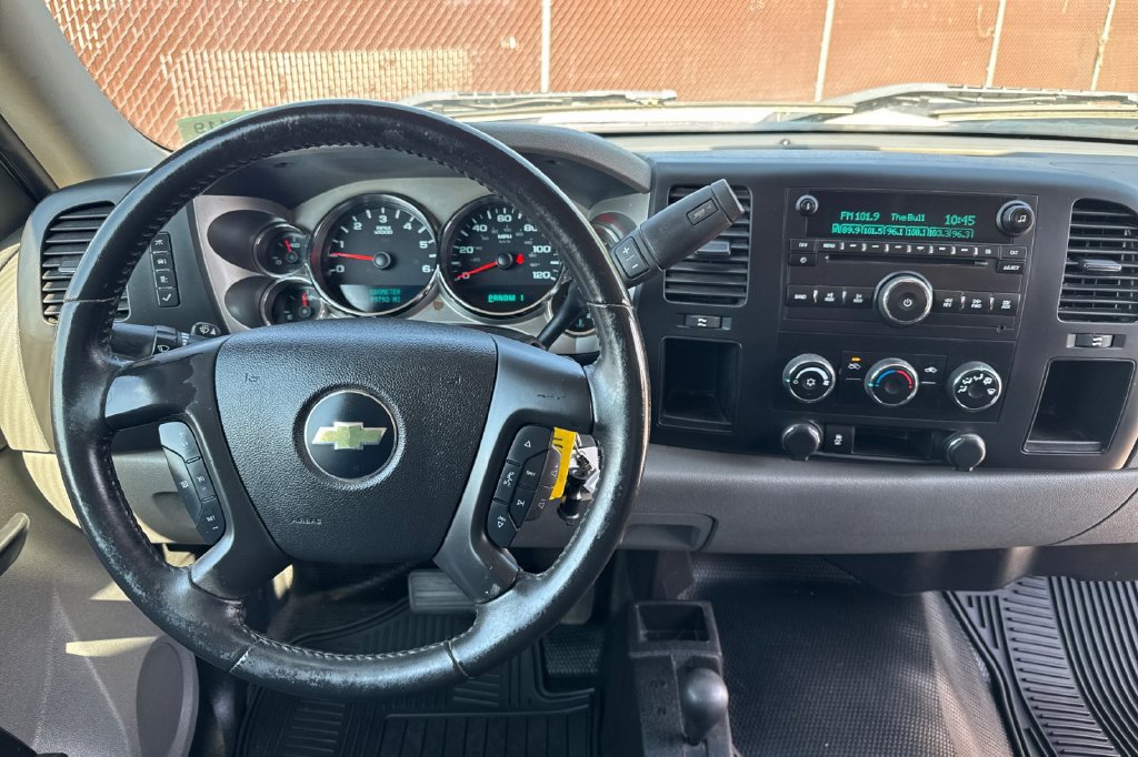 Used 2014 Chevrolet Silverado 2500 W/T AWD/4WD image 14