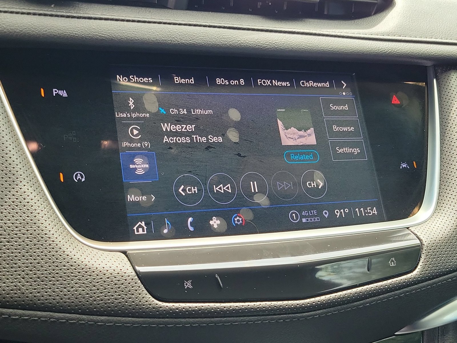 Used 2025 Cadillac XT6 Luxury FWD image 28