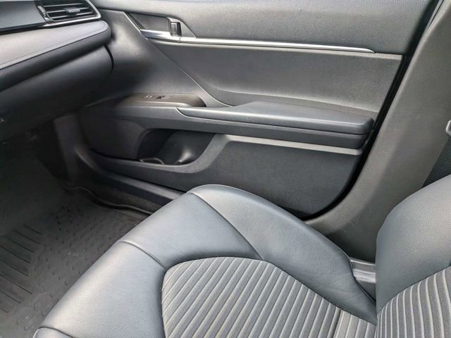 Used 2021 Toyota Camry SE FWD image 17