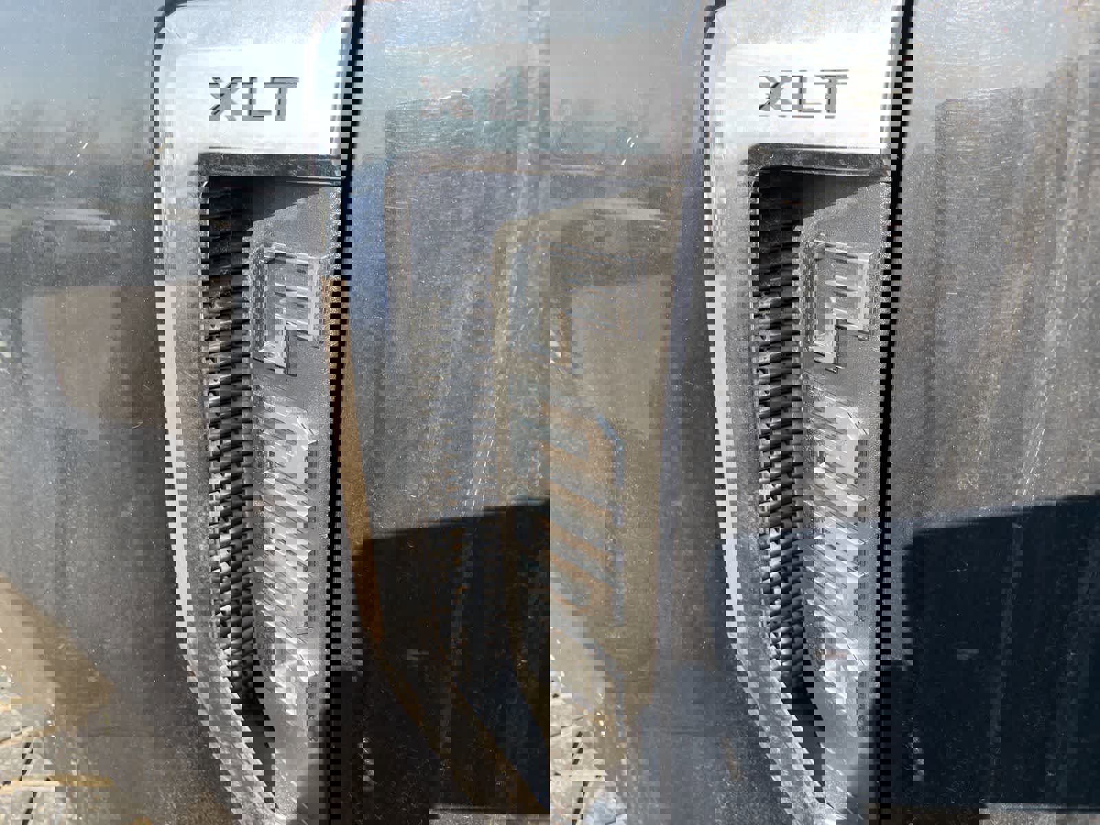 Used 2019 Ford F250 XLT w/ FX4 Off-Road Package image 13