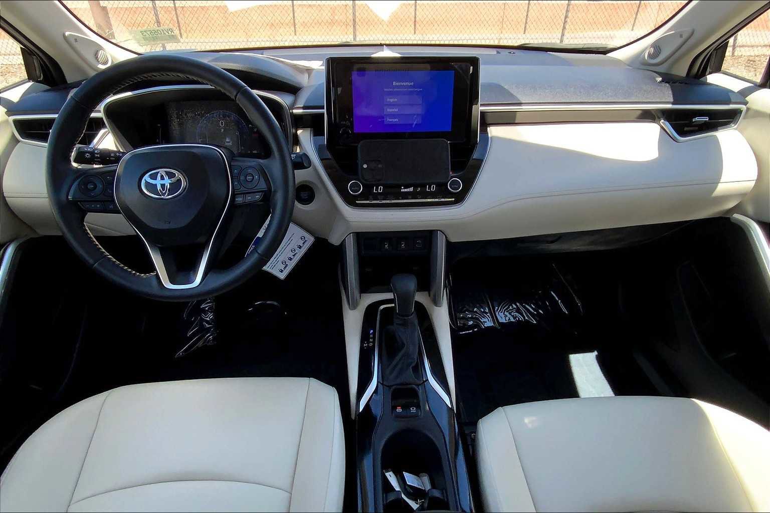 Certified 2024 Toyota Corolla Cross XLE image 12