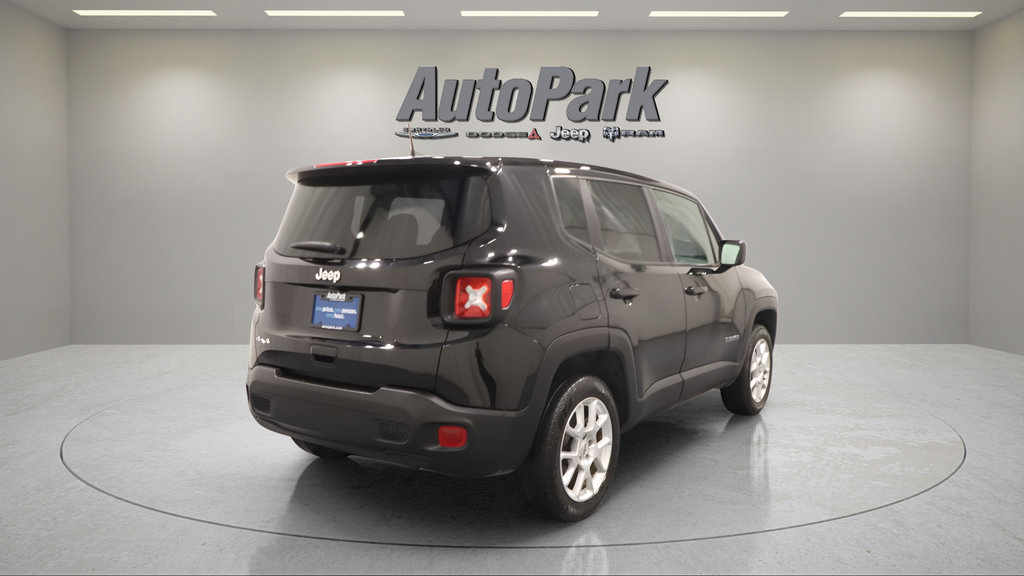 Certified 2023 Jeep Renegade Latitude AWD/4WD image 9