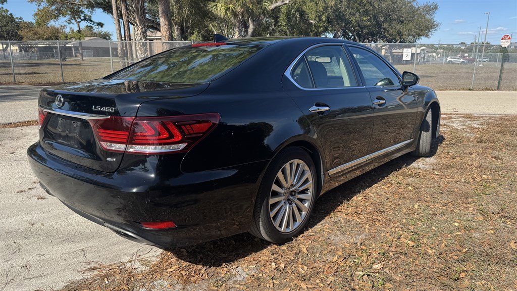Used 2016 Lexus LS 460 AWD w/ Comfort Package image 3