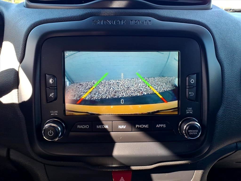 Used 2016 Jeep Renegade Latitude image 13