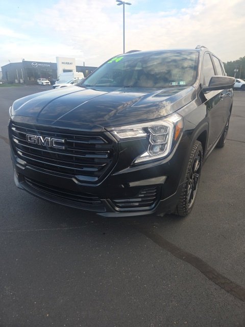 Used 2024 GMC Terrain SLE w/ Driver Convenience Package