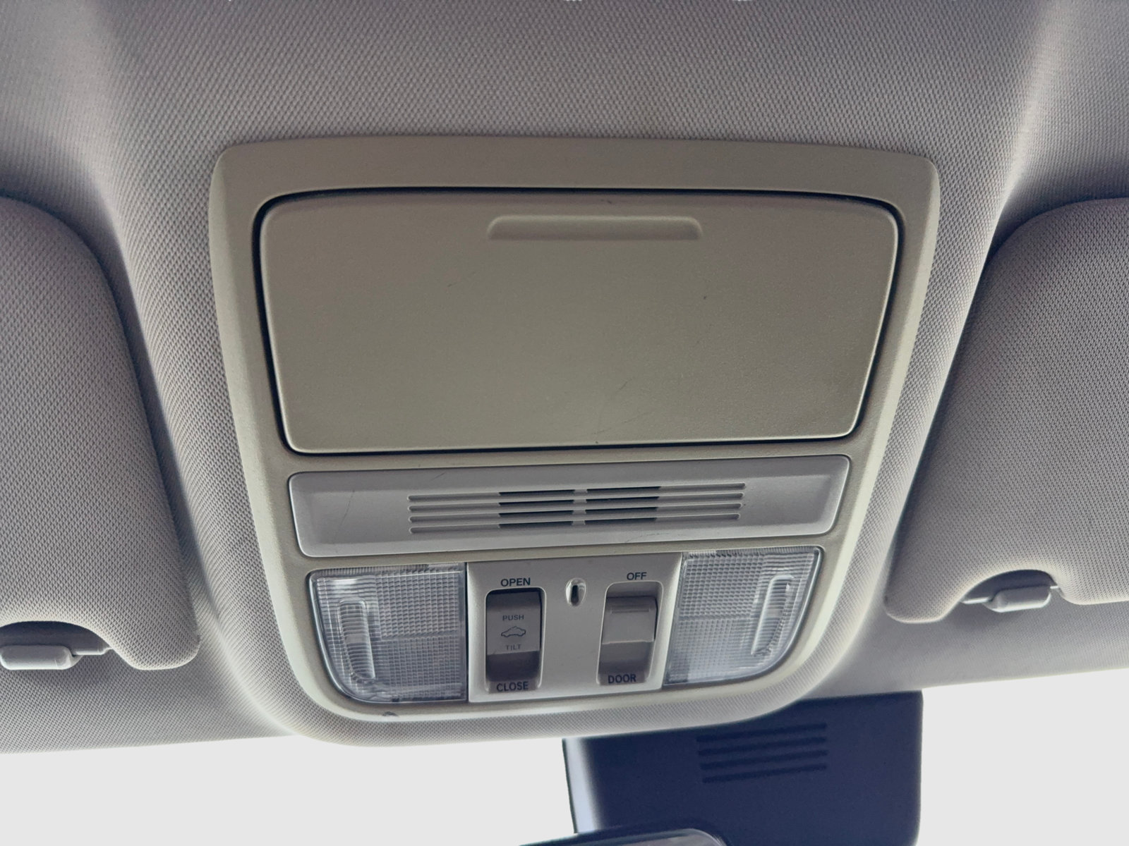 Used 2018 Honda Accord EX image 25