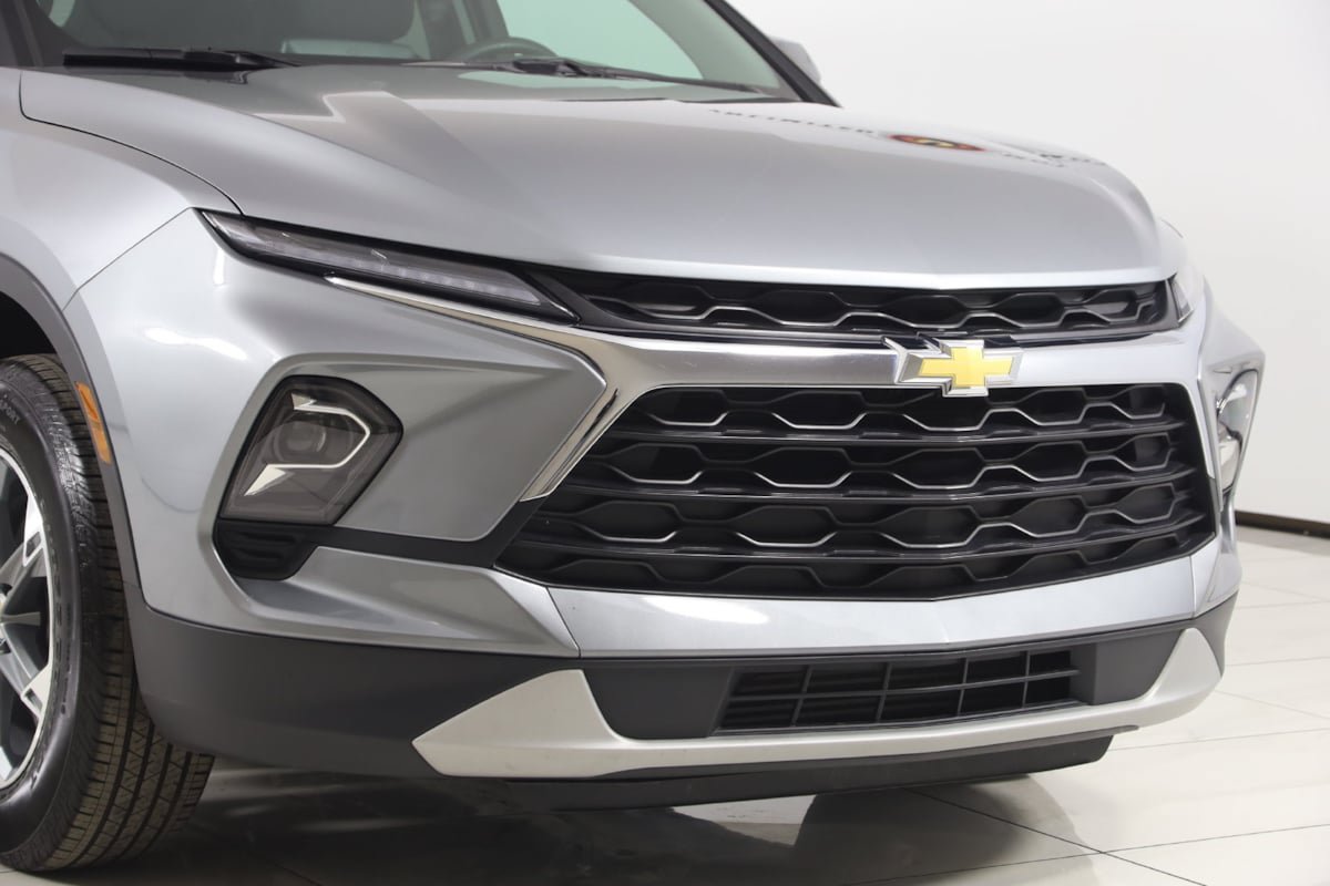 Used 2024 Chevrolet Blazer LT w/ Convenience Package FWD image 35