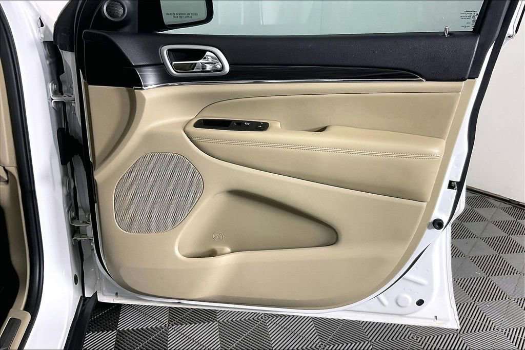 Used 2019 Jeep Grand Cherokee Limited RWD image 26