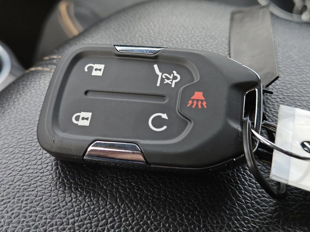 Used 2023 GMC Terrain AT4 image 33