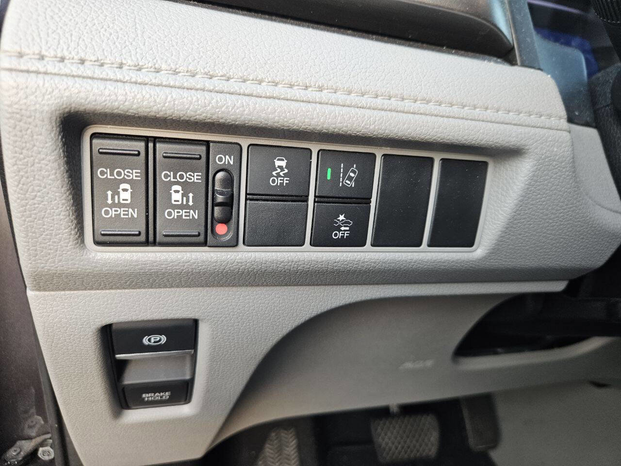 Used 2018 Honda Odyssey EX image 24