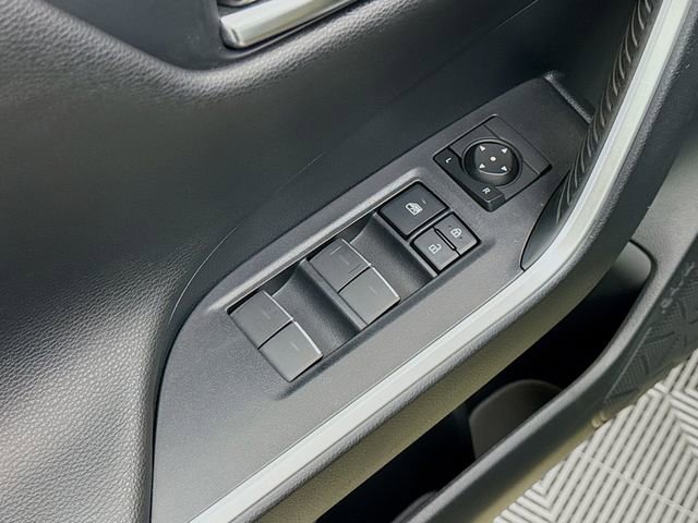 Used 2024 Toyota RAV4 XSE w/ Weather Package AWD/4WD image 18