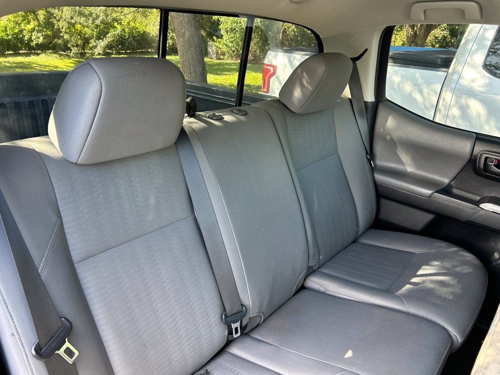 Used 2019 Toyota Tacoma SR5 AWD/4WD image 44