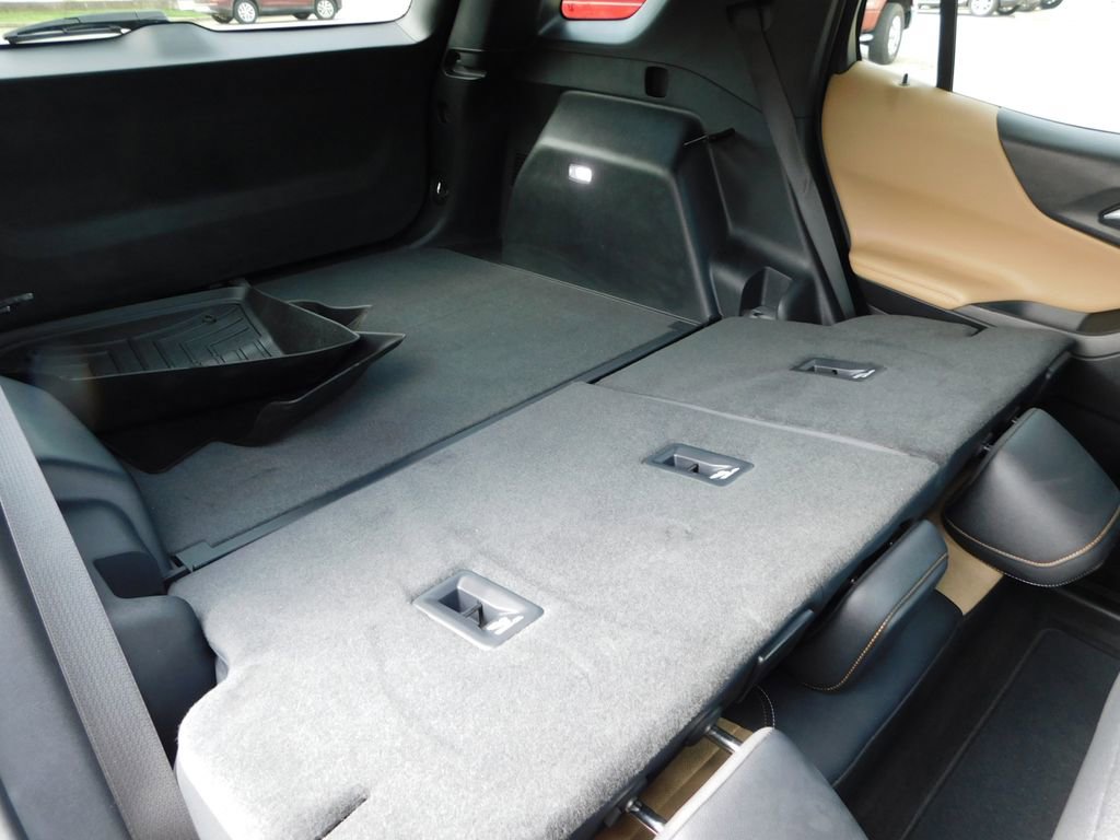 Used 2025 Chevrolet Equinox ACTIV w/ Safety and Technology Package image 26