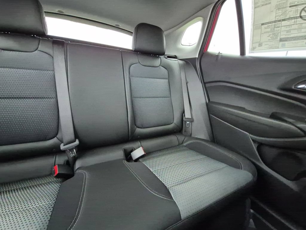 New 2026 Chevrolet Trax LT w/ Driver Confidence Package FWD image 7