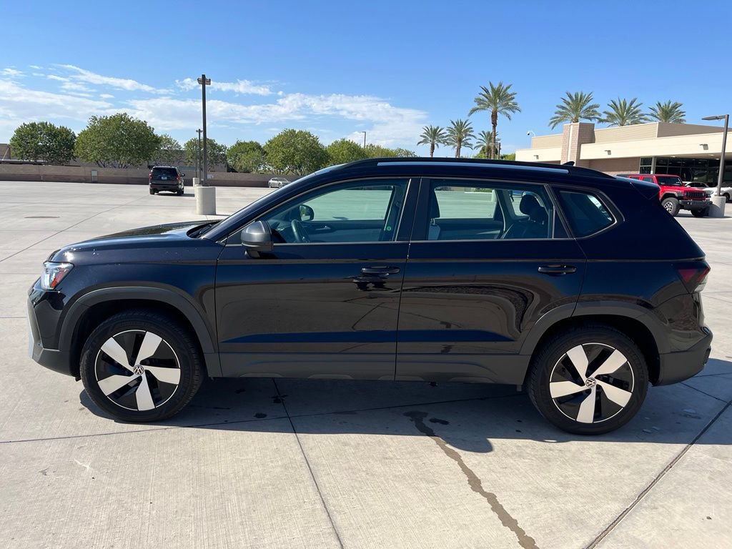 Used 2025 Volkswagen Taos S AWD/4WD image 5