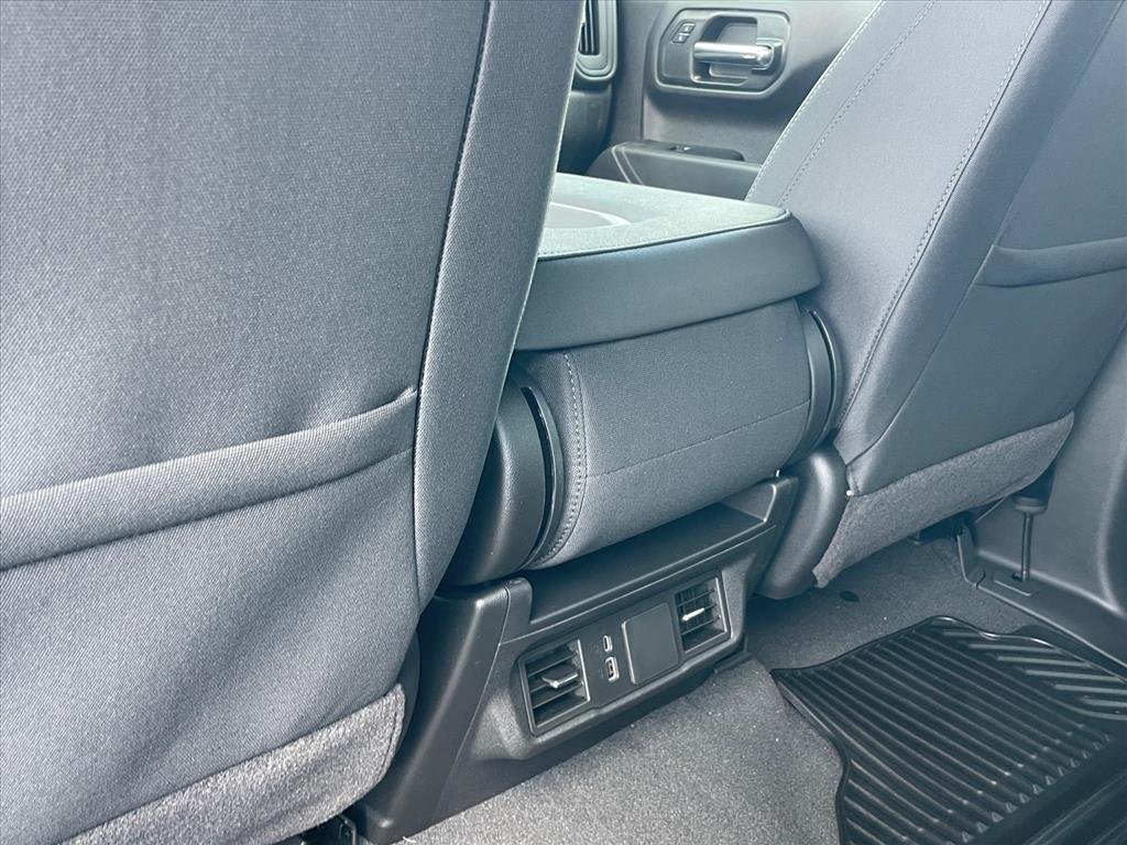 New 2026 Chevrolet Silverado 1500 Custom Trail Boss w/ LPO, Dark Essentials Package AWD/4WD image 24