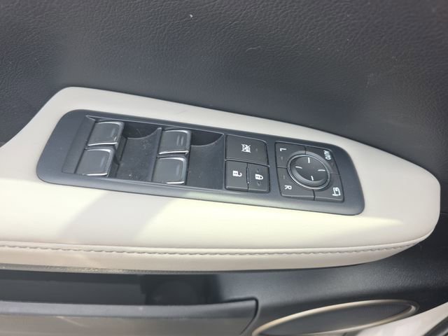 Used 2019 Lexus RX 350L AWD w/ Premium Package image 29