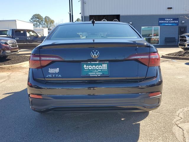 Used 2024 Volkswagen Jetta Sport image 5